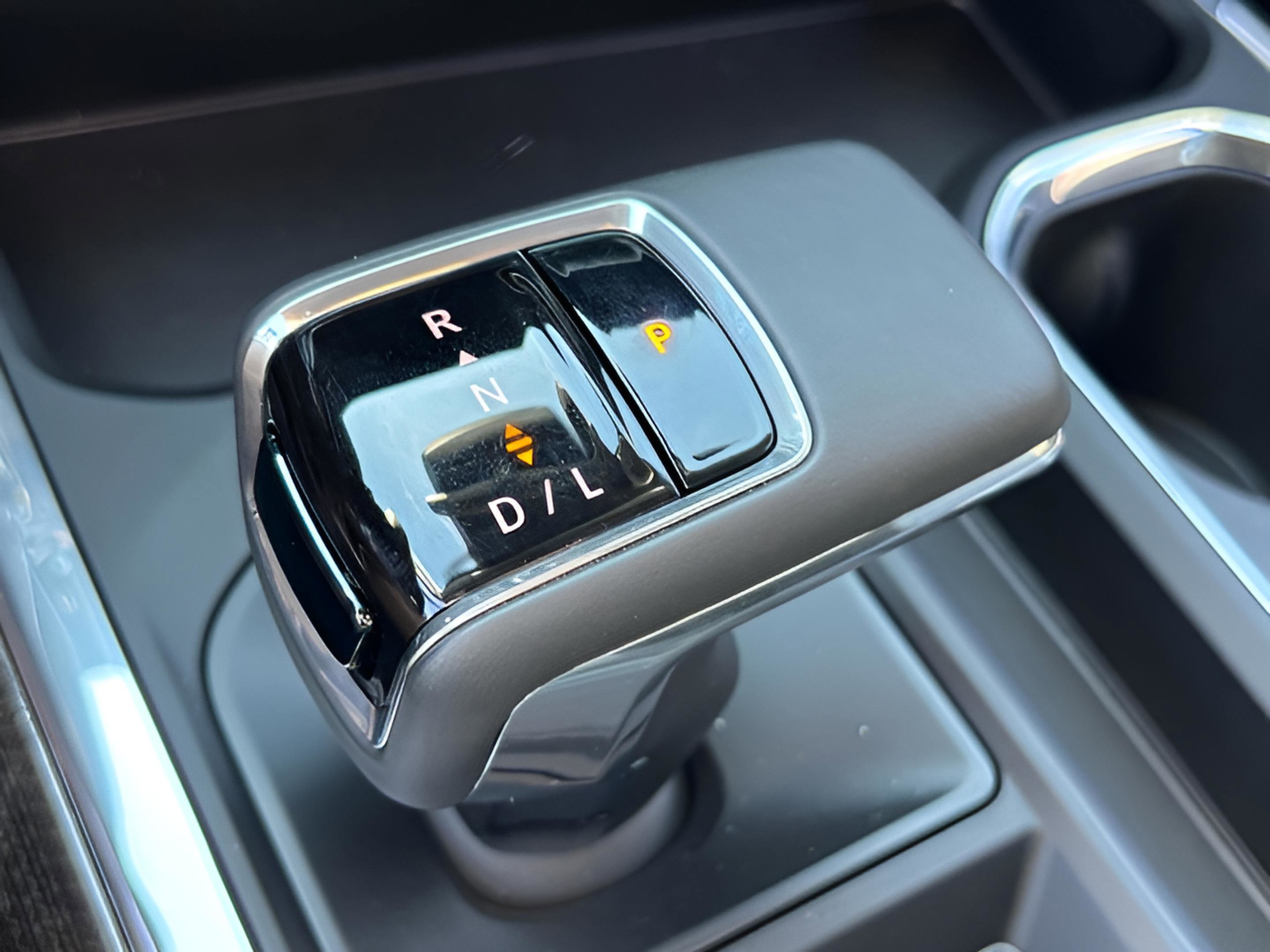 Used 2024 Chevrolet Silverado 1500 RST w/ Convenience Package II image 17