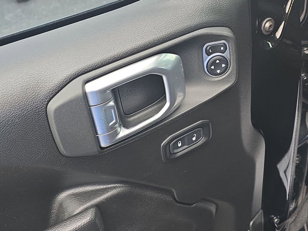 Used 2023 Jeep Wrangler Sport S AWD/4WD image 18