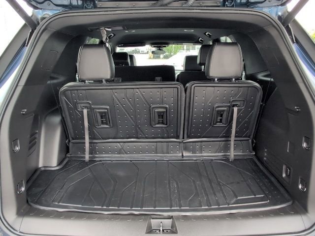 Certified 2023 Chevrolet Traverse LT w/ LPO, Floor Liner Package image 11