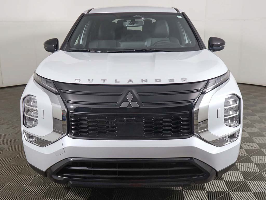 New 2026 Mitsubishi Outlander LE AWD/4WD image 13