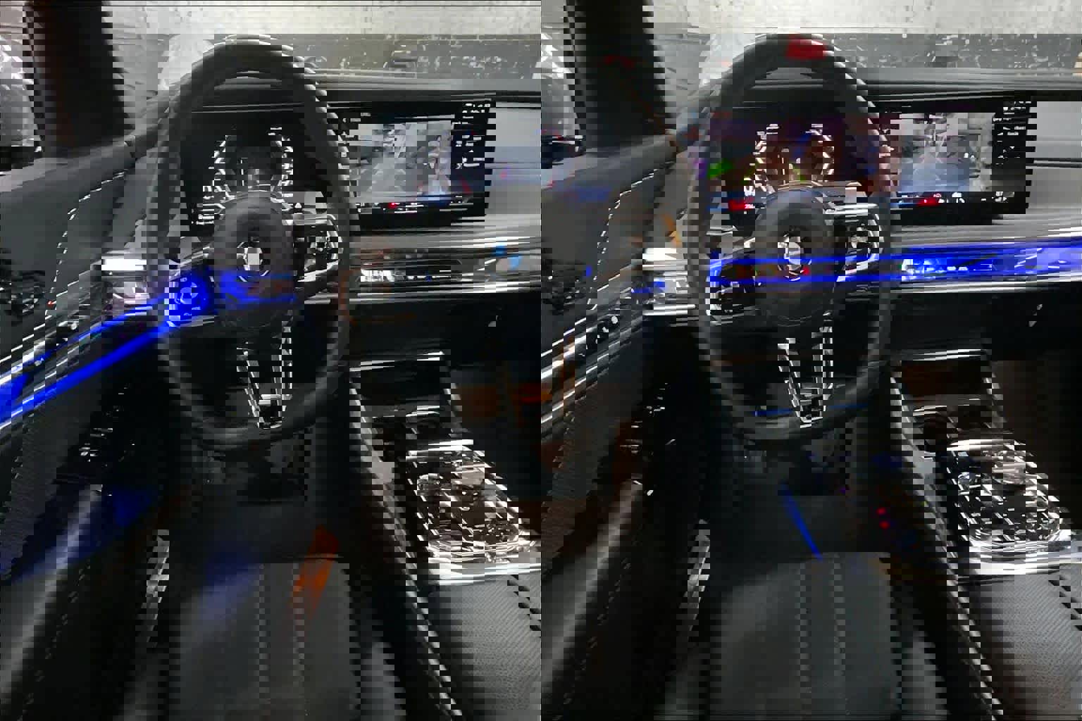 Used 2025 BMW 760i xDrive image 8