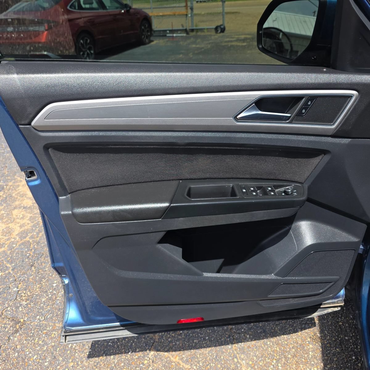 Used 2019 Volkswagen Atlas S FWD image 26