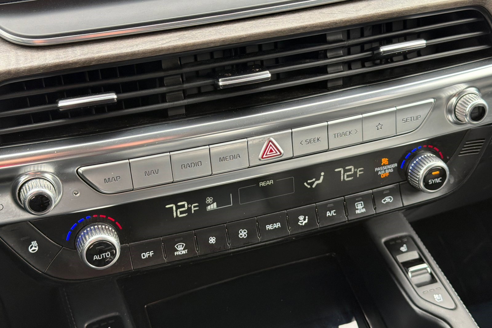 Used 2021 Kia Telluride EX w/ EX Premium Package image 28