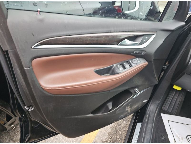 Used 2021 Buick Enclave Avenir w/ Avenir Technology Package image 27