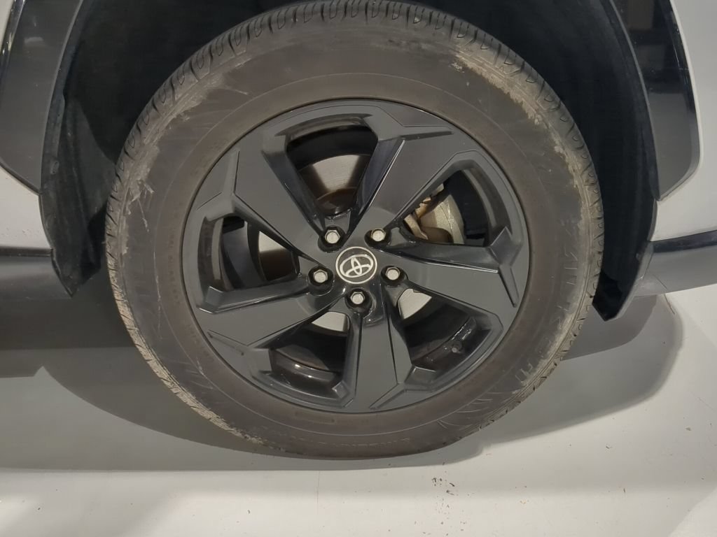 Used 2020 Toyota RAV4 XSE AWD/4WD image 6