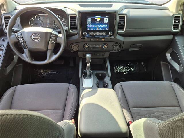 Used 2024 Nissan Frontier SV RWD image 17