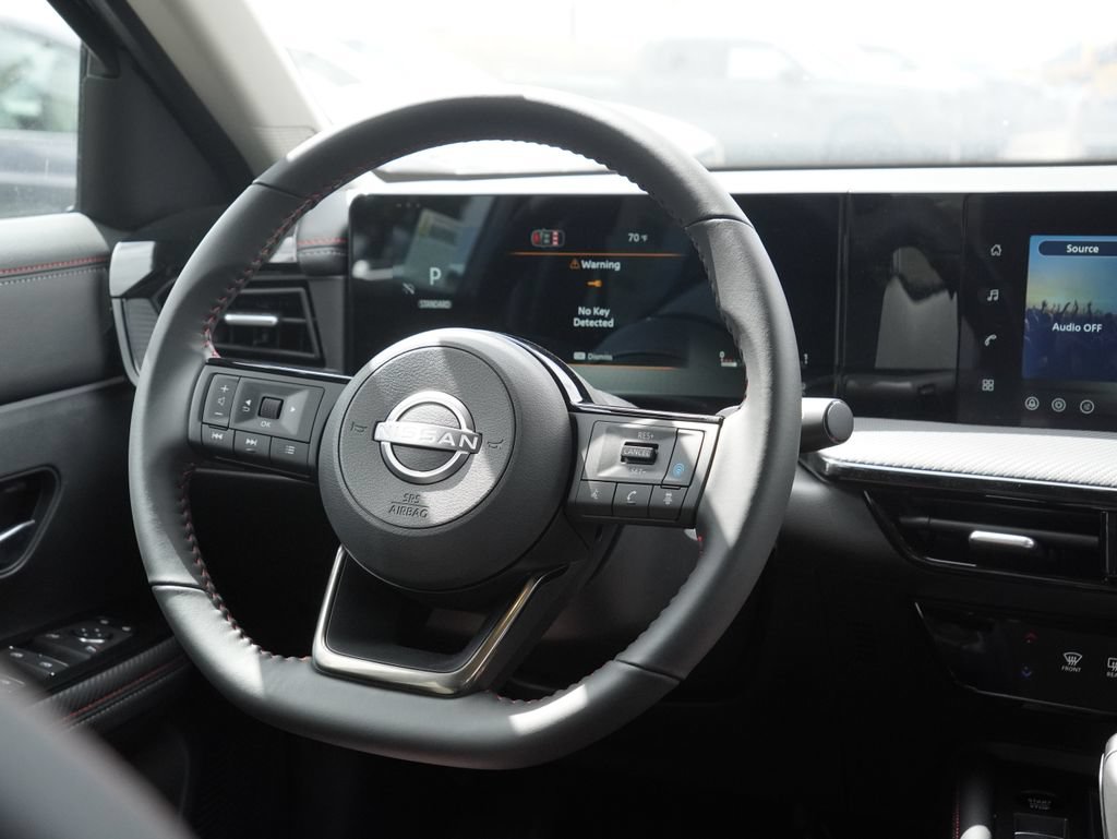 New 2026 Nissan Kicks SR FWD image 23