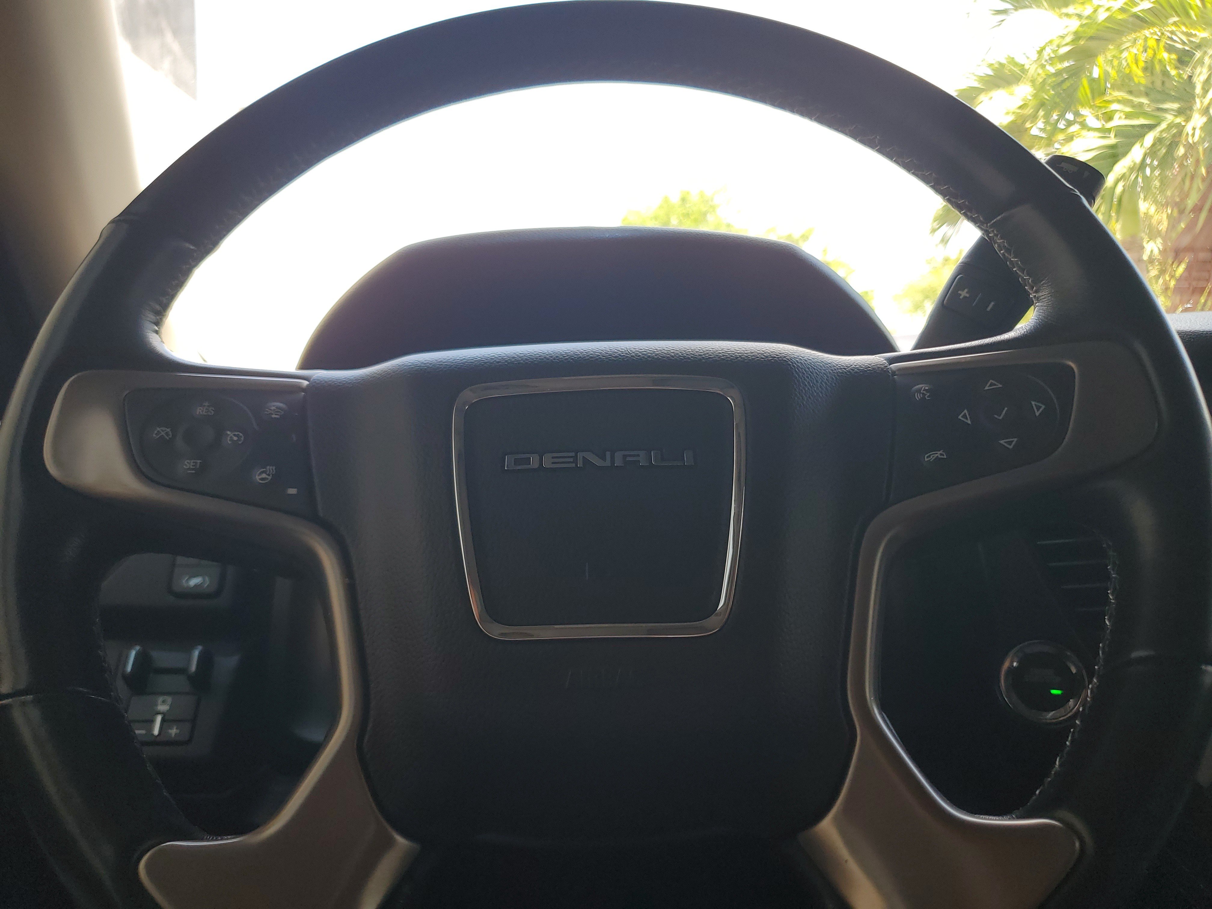 Used 2019 GMC Yukon XL Denali AWD/4WD image 22