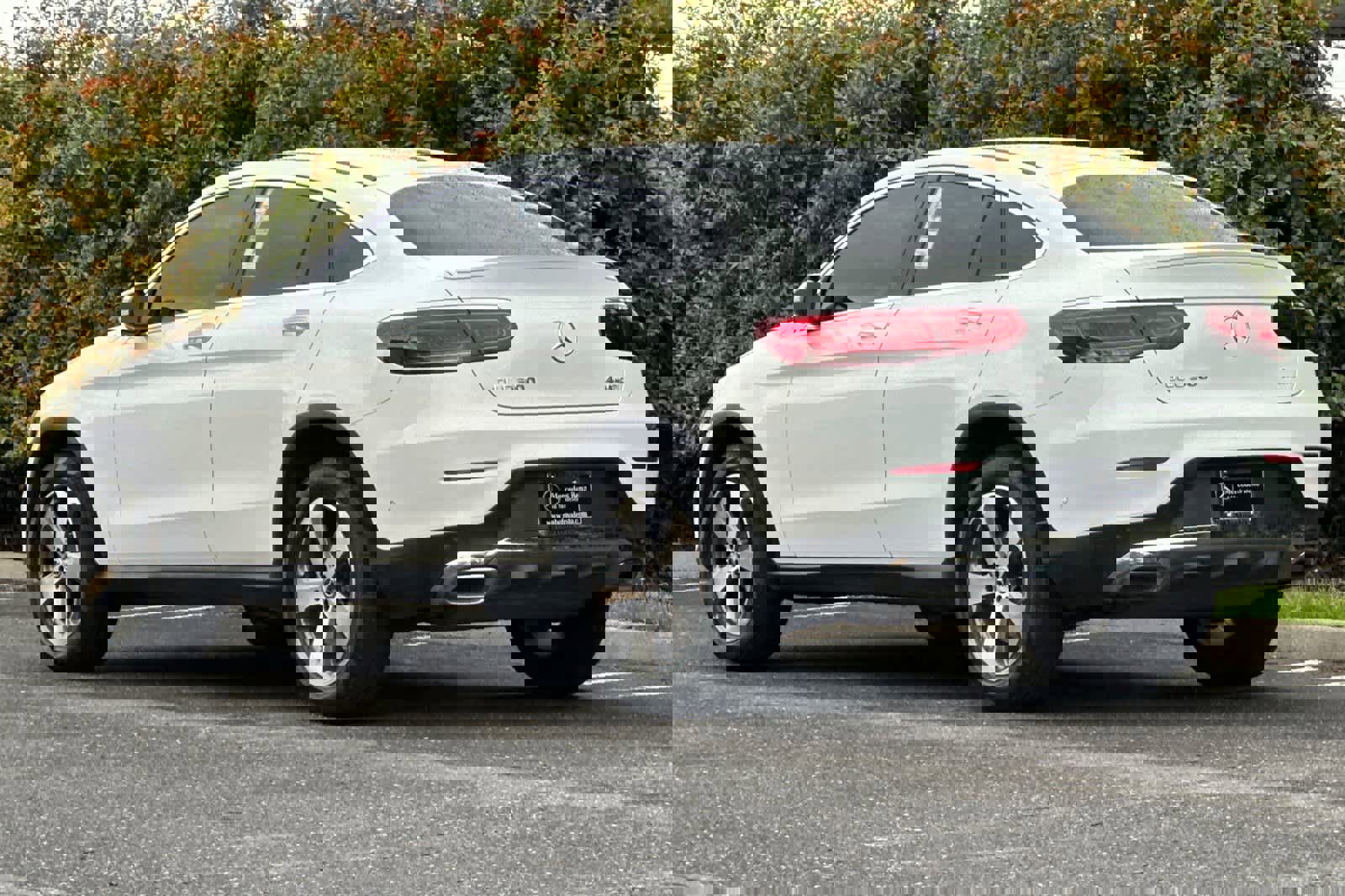 Used 2020 Mercedes-Benz GLC 300 4MATIC Coupe image 5