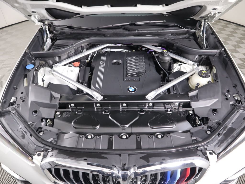 Used 2022 BMW X5 sDrive40i w/ Parking Assistance Package image 30