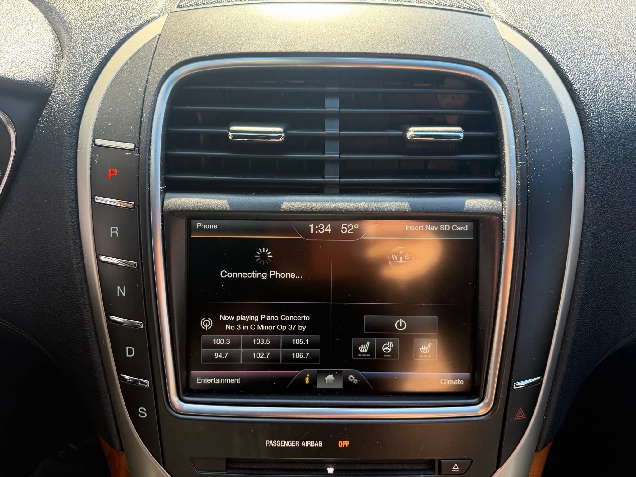 Used 2016 Lincoln MKX Select w/ Select Plus Package image 18