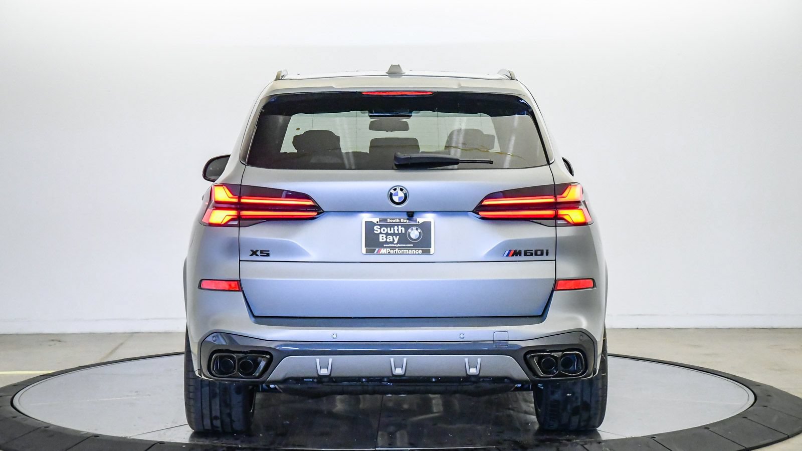 New 2026 BMW X5 M60i AWD/4WD image 3