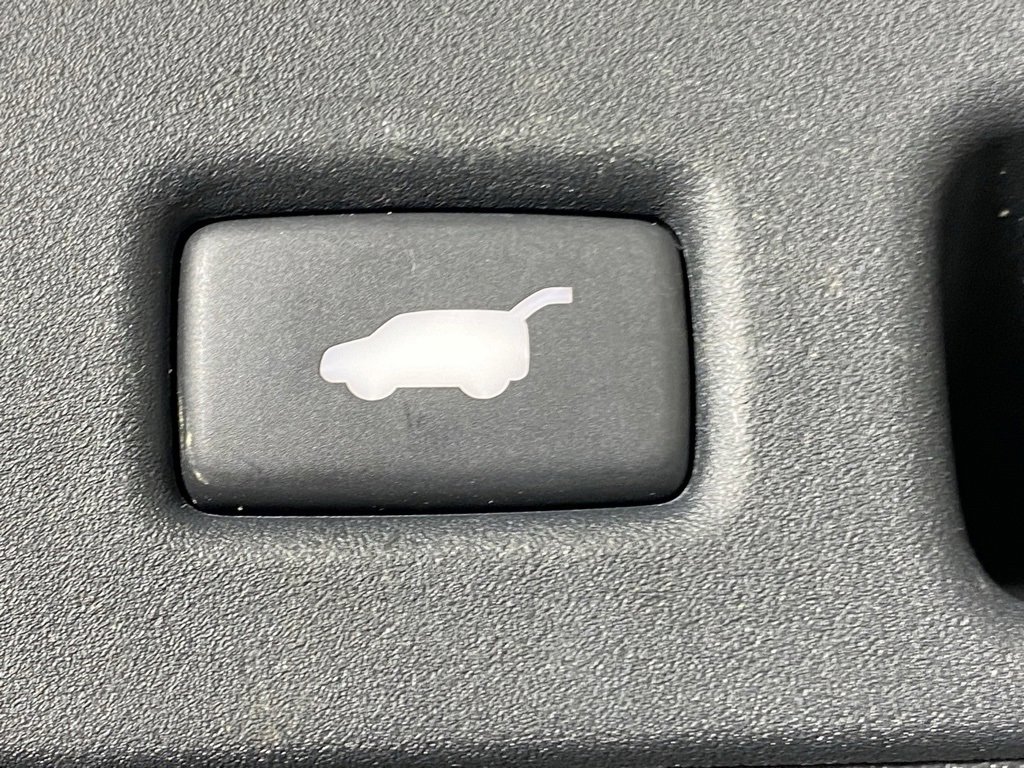 Used 2023 Honda Passport EX-L image 10