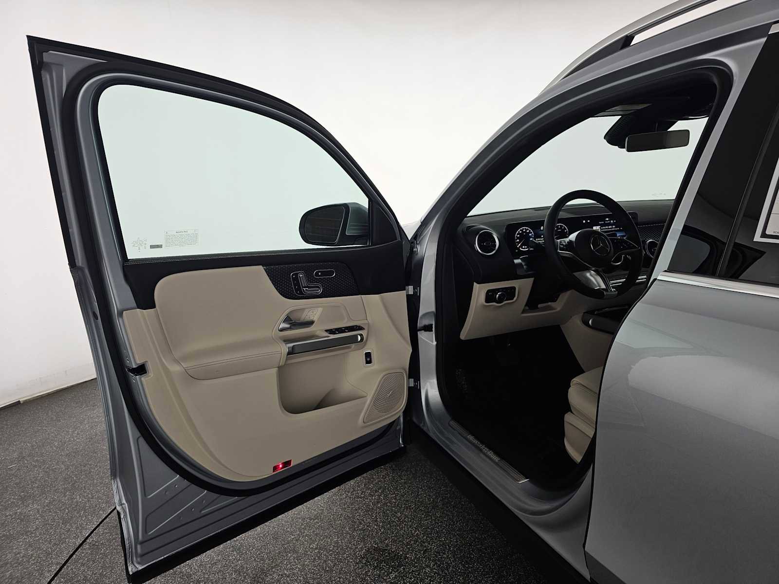 Used 2026 Mercedes-Benz GLB 250 image 20