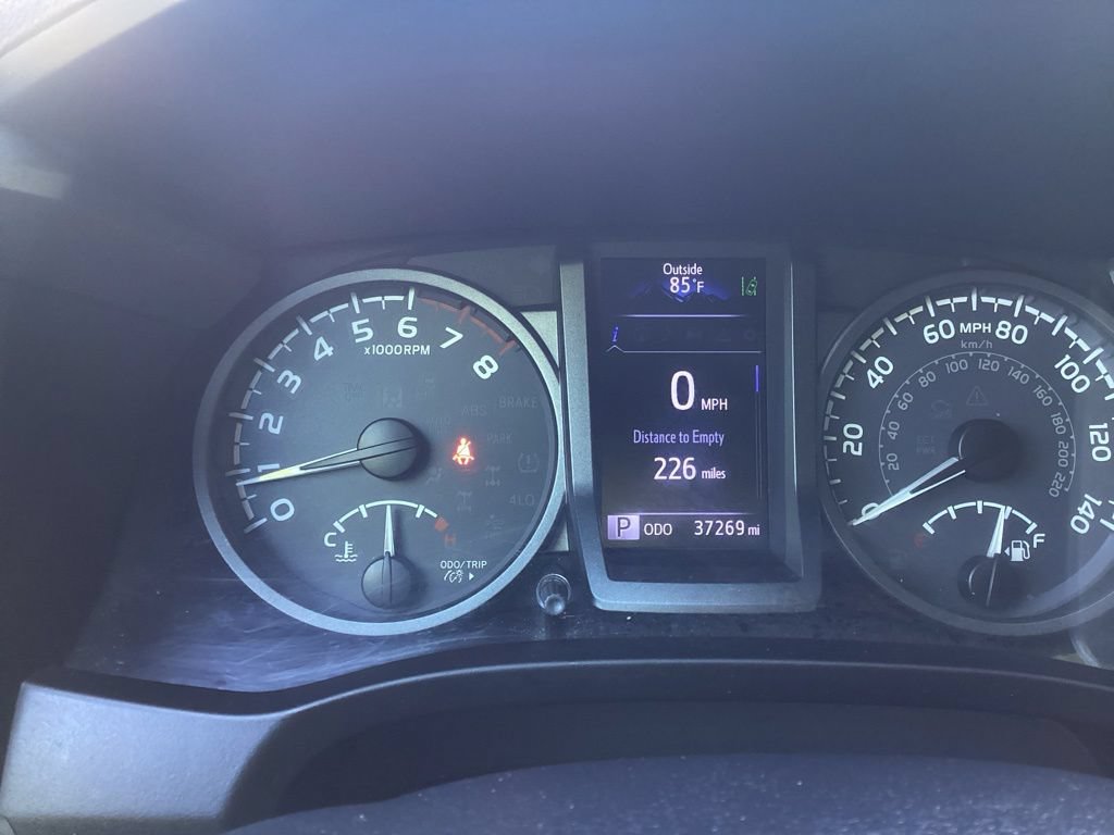 Used 2019 Toyota Tacoma TRD Sport w/ Technology Package AWD/4WD image 14