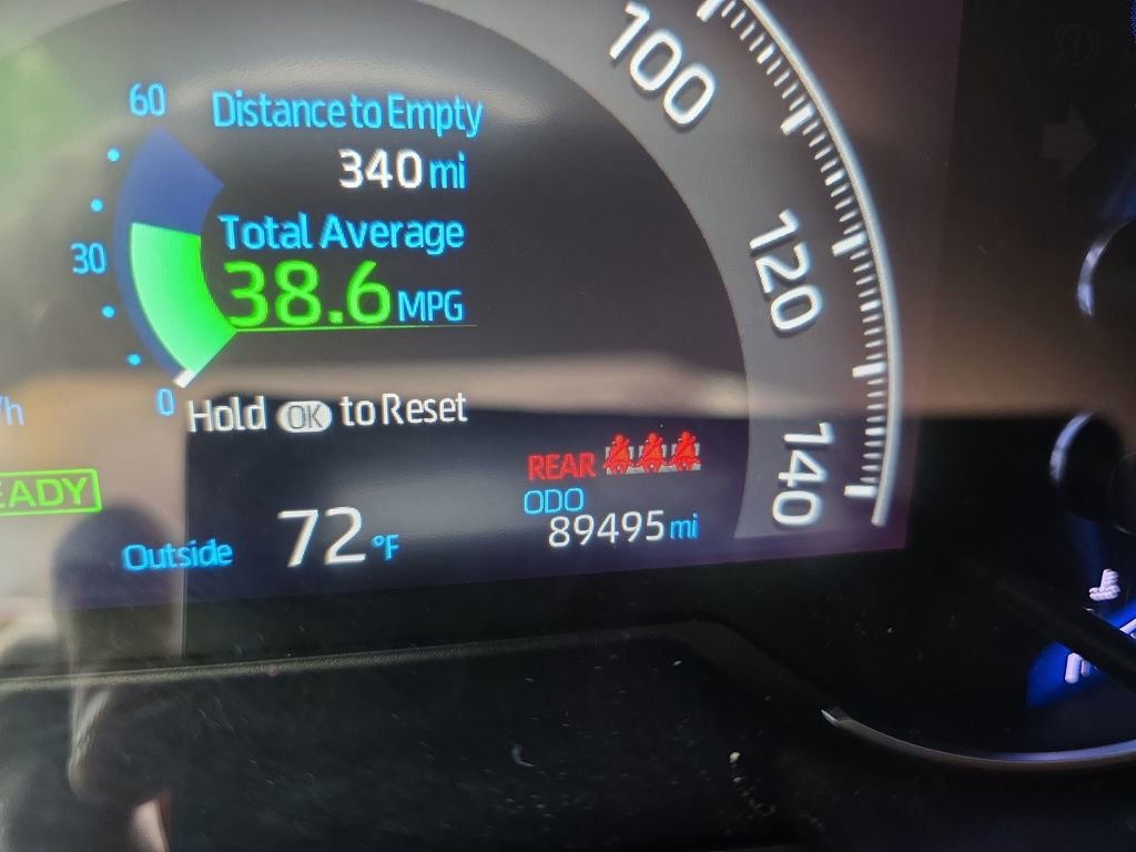 Used 2023 Toyota RAV4 LE AWD/4WD image 24