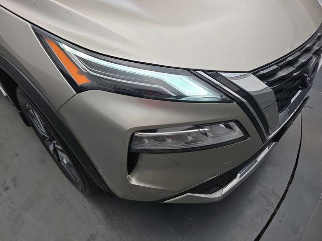 Used 2023 Nissan Rogue Platinum w/ Platinum Premium Package AWD/4WD image 13