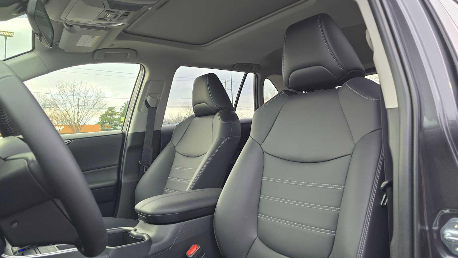 Certified 2025 Toyota RAV4 XLE Premium image 25