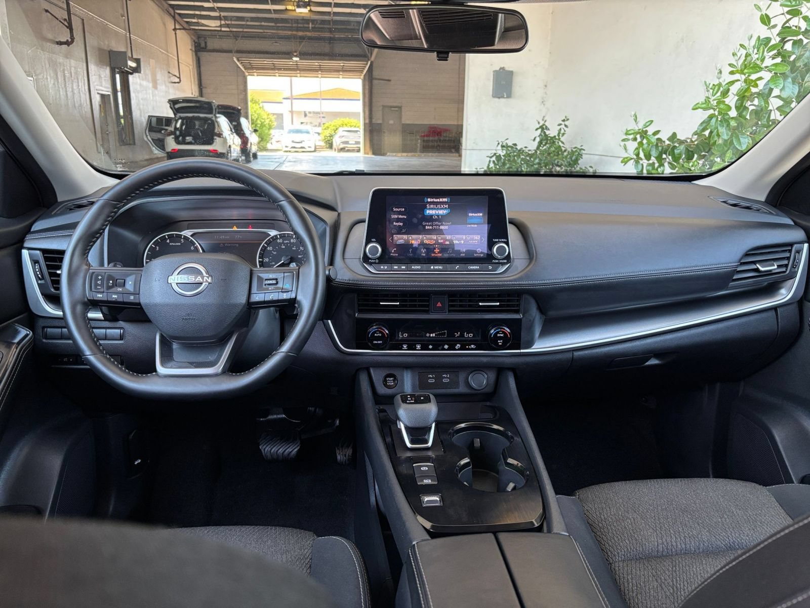 Used 2025 Nissan Rogue SV FWD image 35