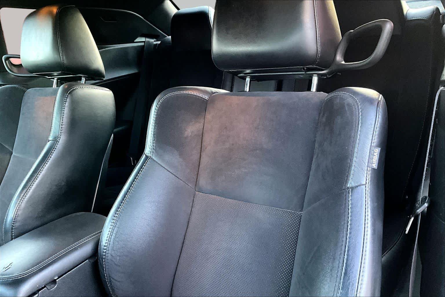 Used 2018 Dodge Challenger SXT Plus RWD image 8
