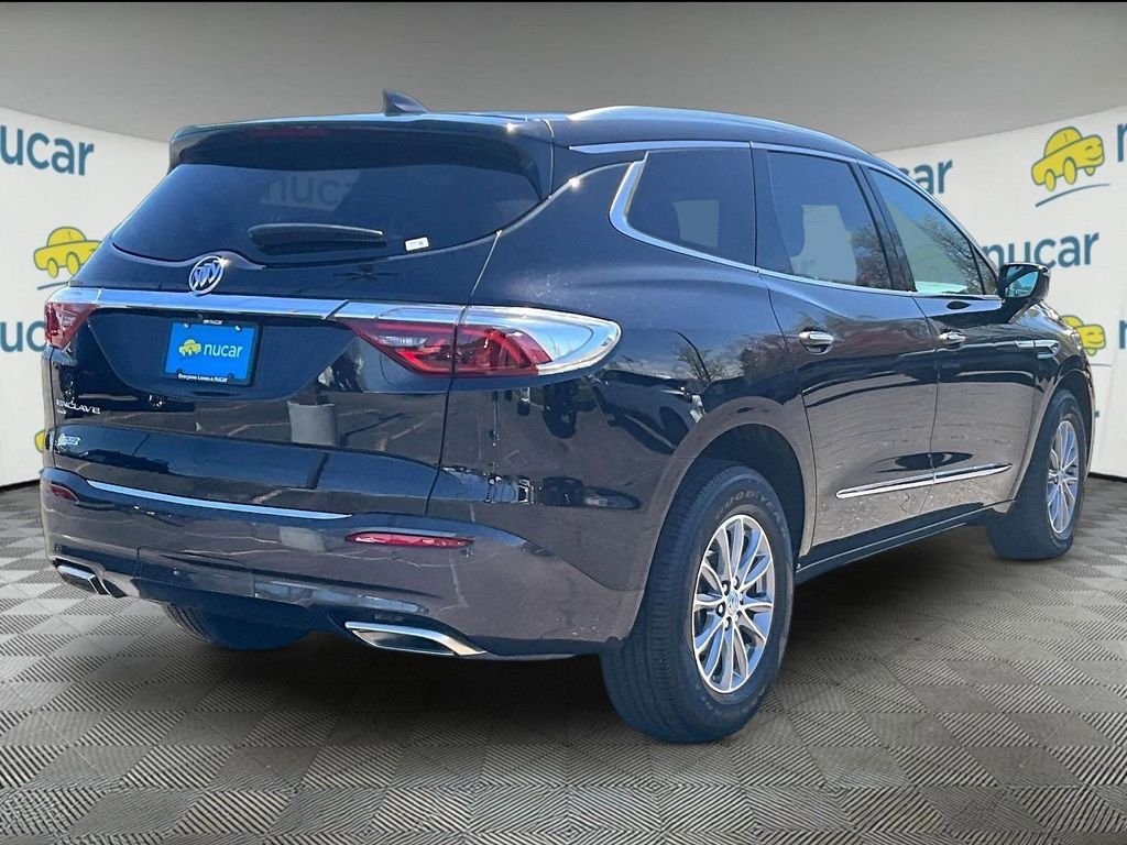 Used 2023 Buick Enclave Essence AWD/4WD image 6