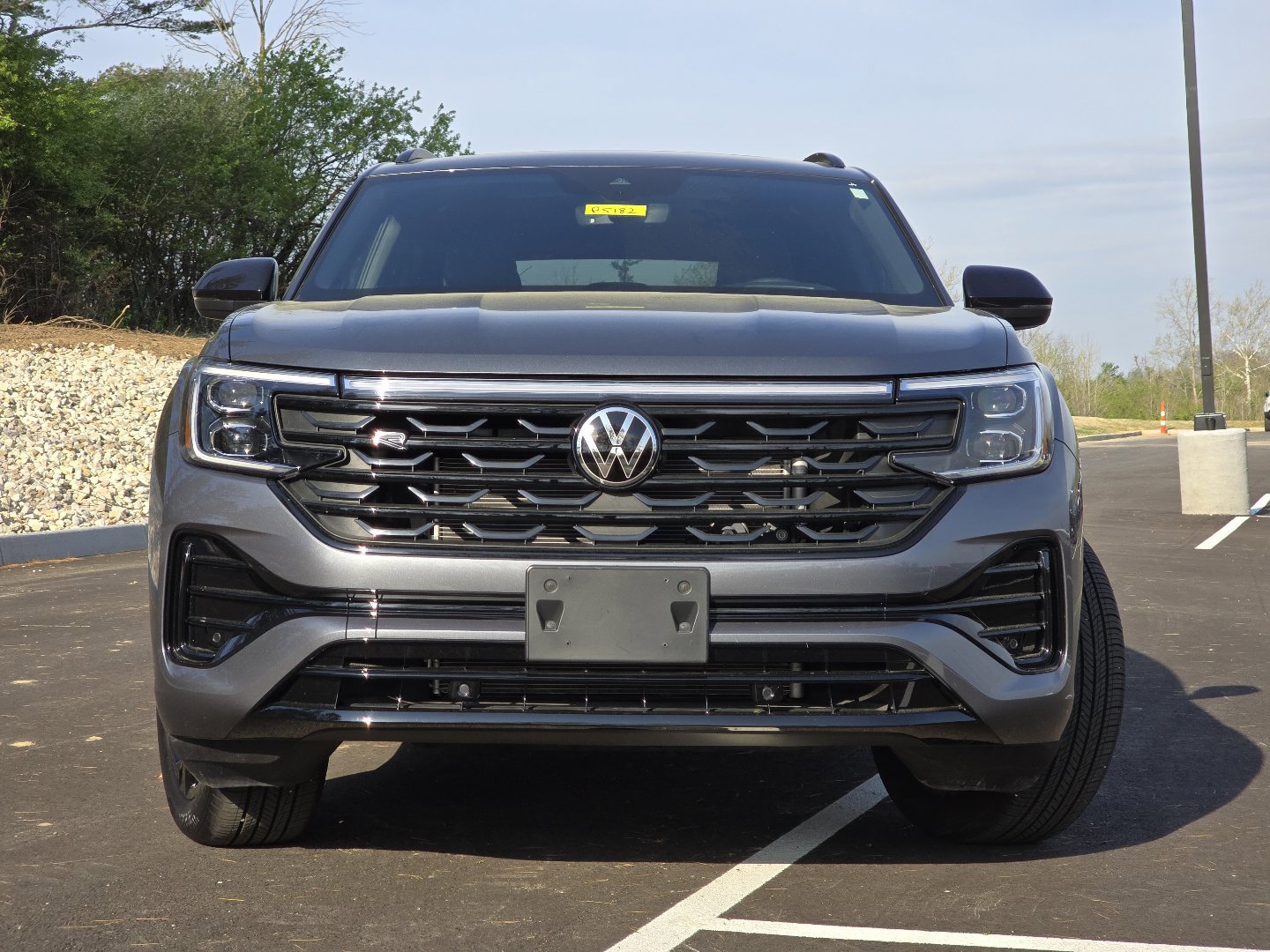 Certified 2025 Volkswagen Atlas Cross Sport SEL R-Line AWD/4WD image 21