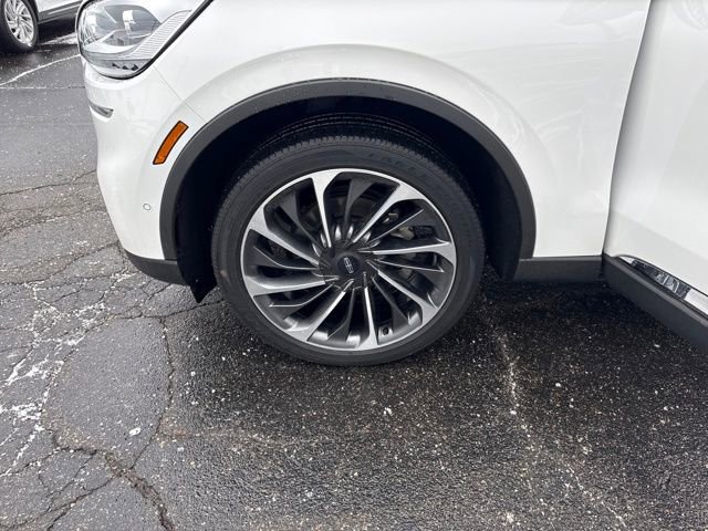 Certified 2023 Lincoln Aviator Reserve w/ Equipment Group 201A image 32