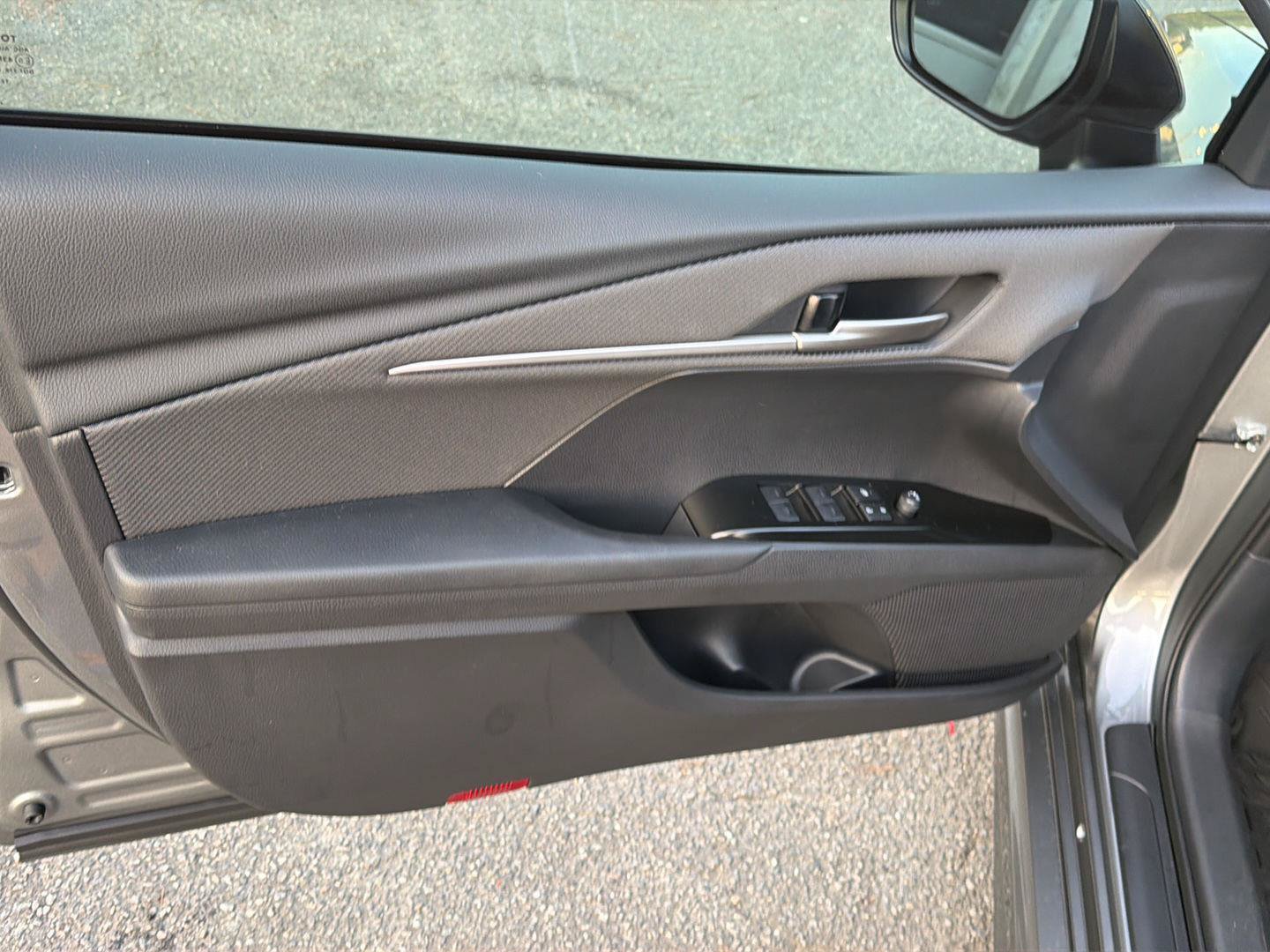 New 2026 Toyota Camry SE w/ Convenience Package FWD image 16