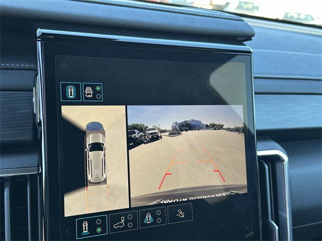 Used 2024 GMC Acadia Elevation image 19