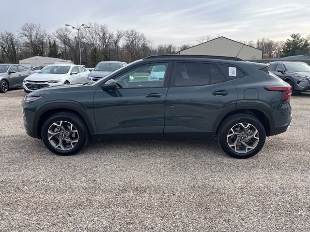 Used 2025 Chevrolet Trax LT image 7