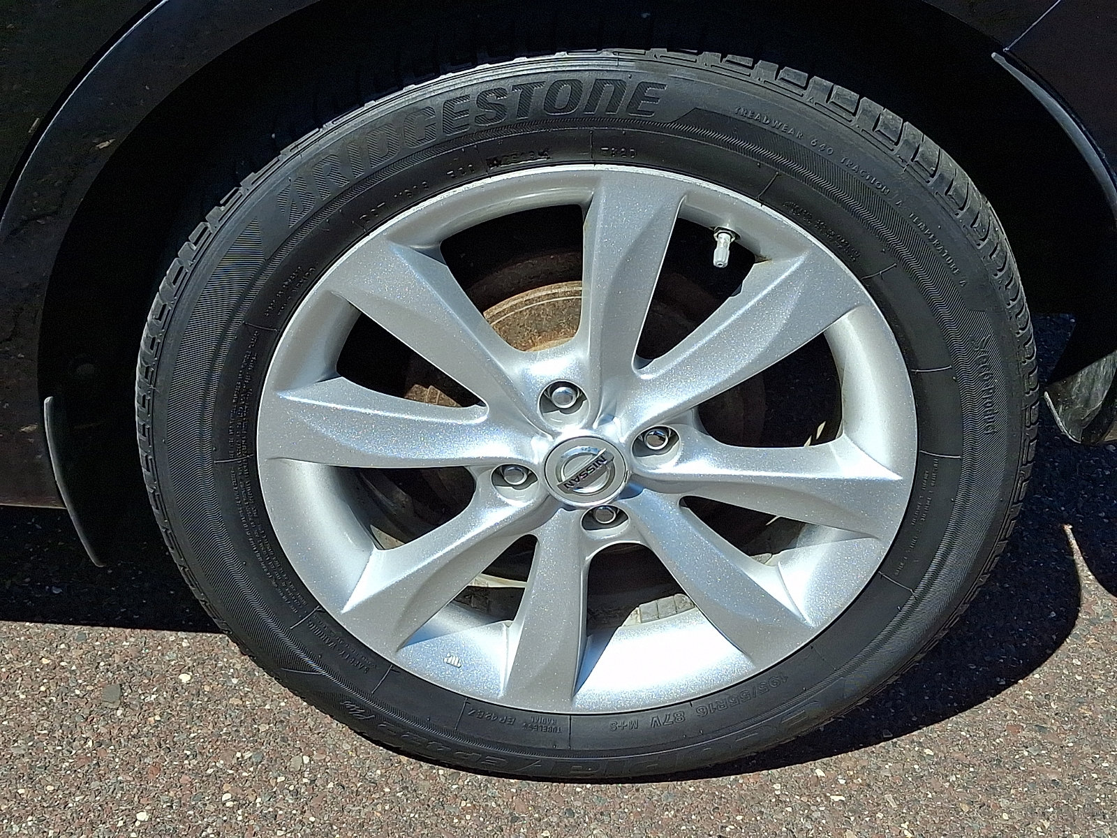 Used 2015 Nissan Versa Note SV FWD image 9