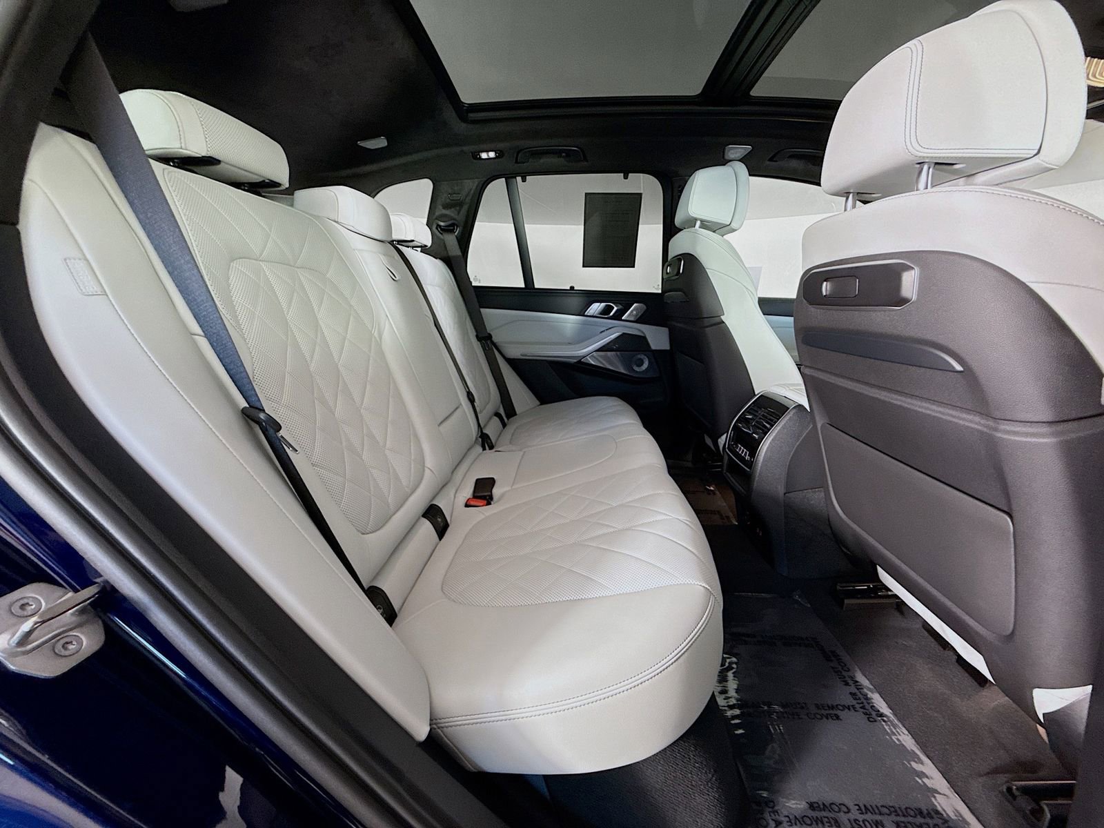 Certified 2024 BMW X5 M60i AWD/4WD image 29