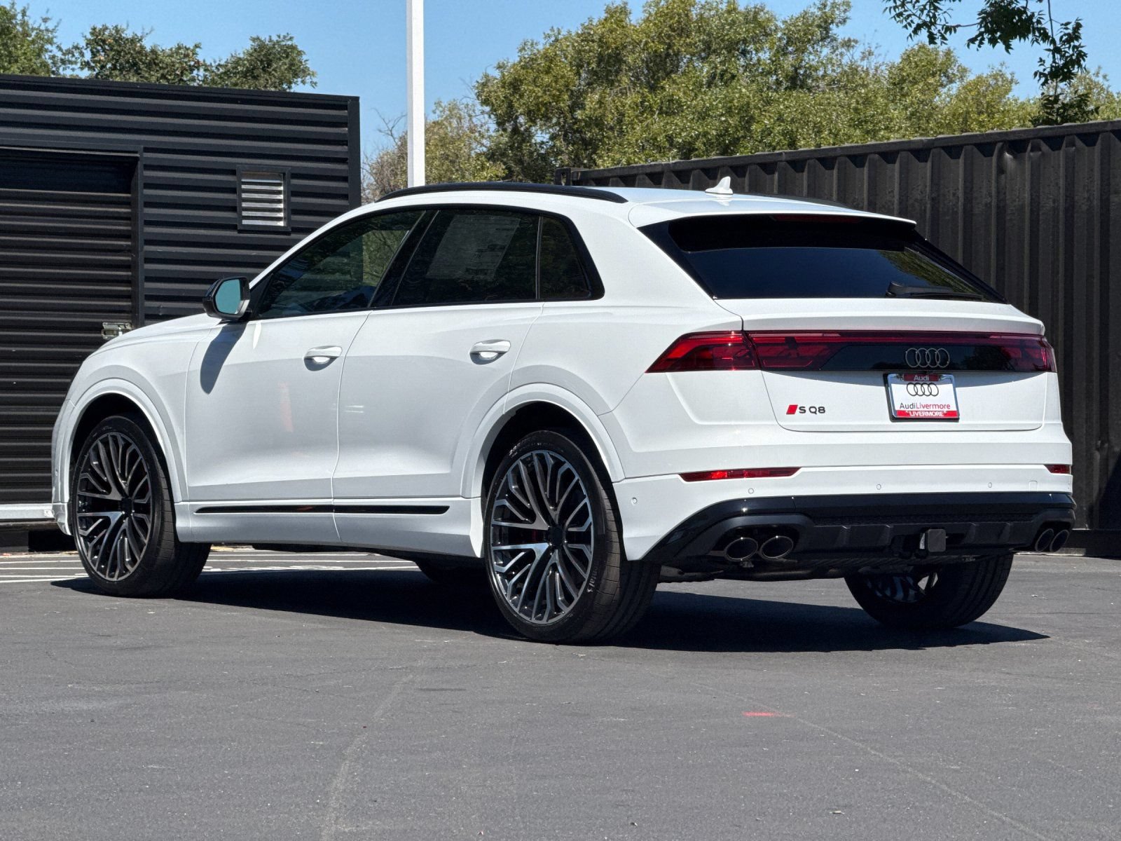 New 2026 Audi SQ8 Prestige AWD/4WD image 4
