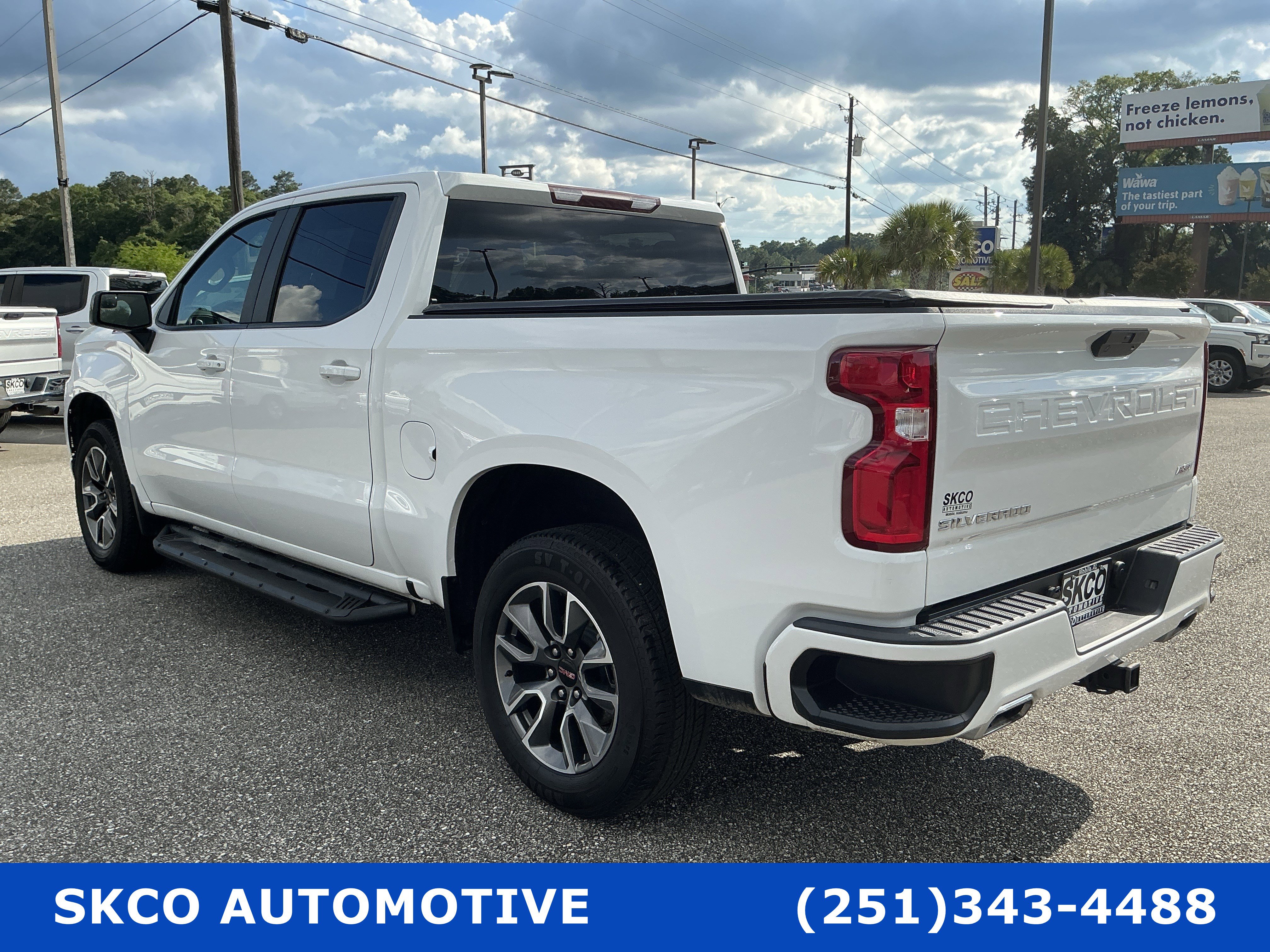 Used 2020 Chevrolet Silverado 1500 RST AWD/4WD image 3