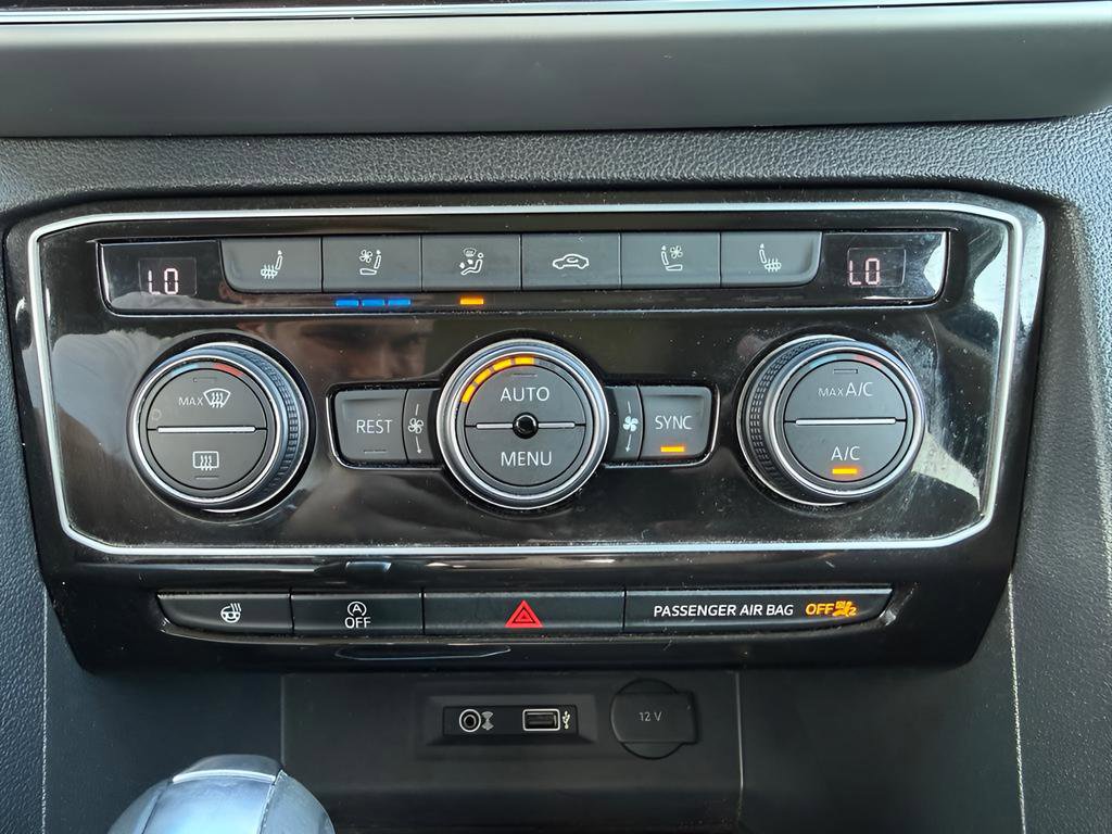 Used 2019 Volkswagen Atlas SEL Premium image 20