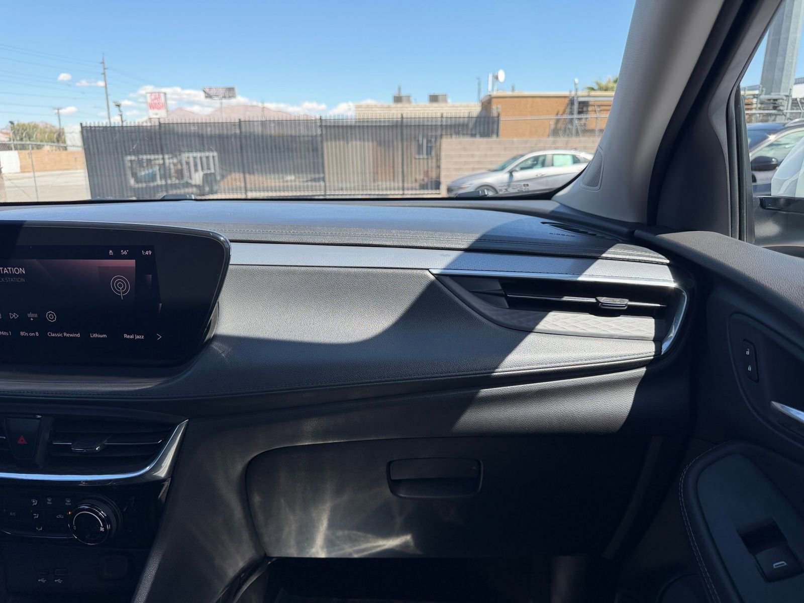 Used 2024 Buick Encore GX Sport Touring image 33