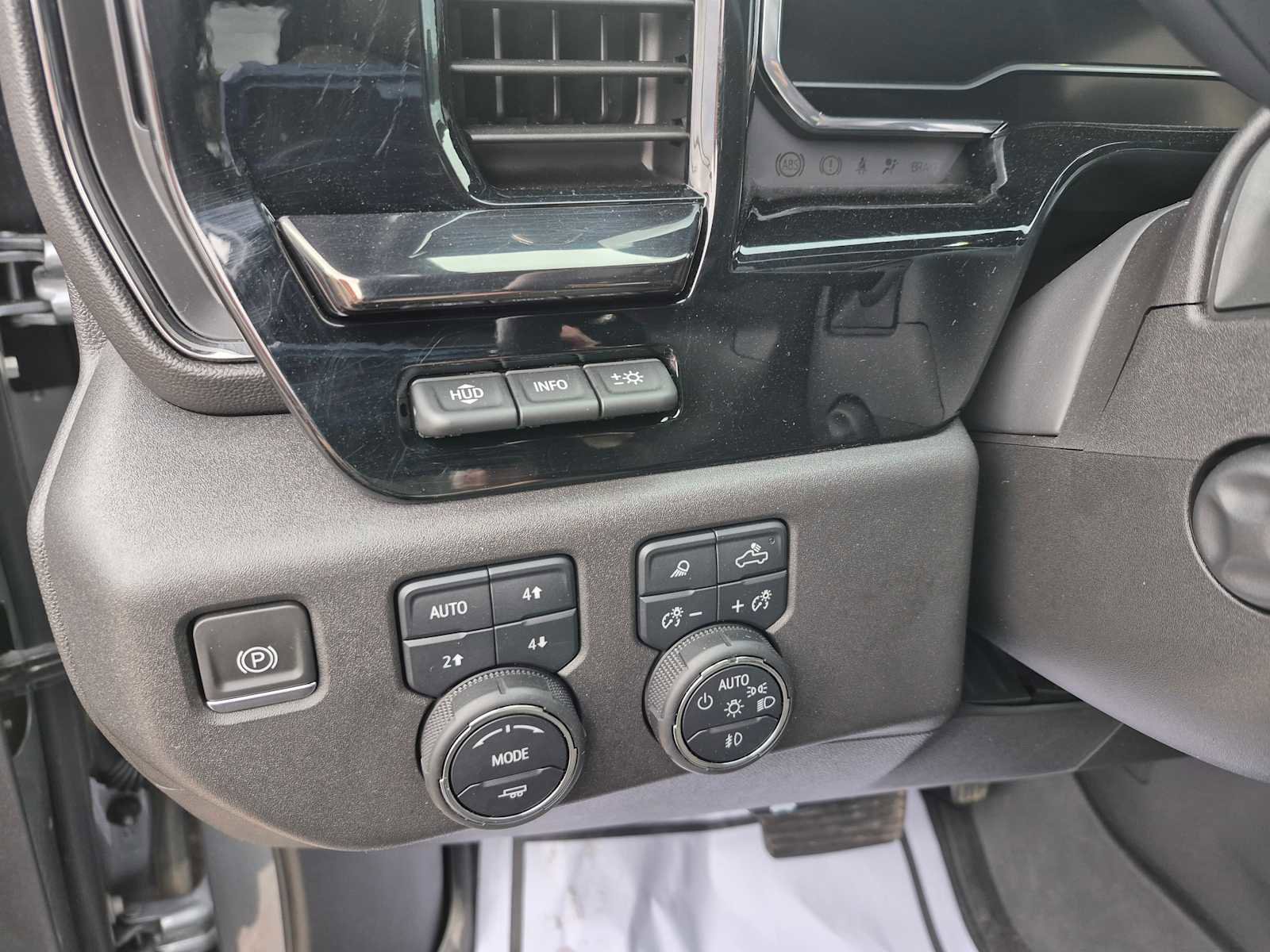 Used 2024 Chevrolet Silverado 1500 ZR2 w/ ZR2 Bison Edition image 17