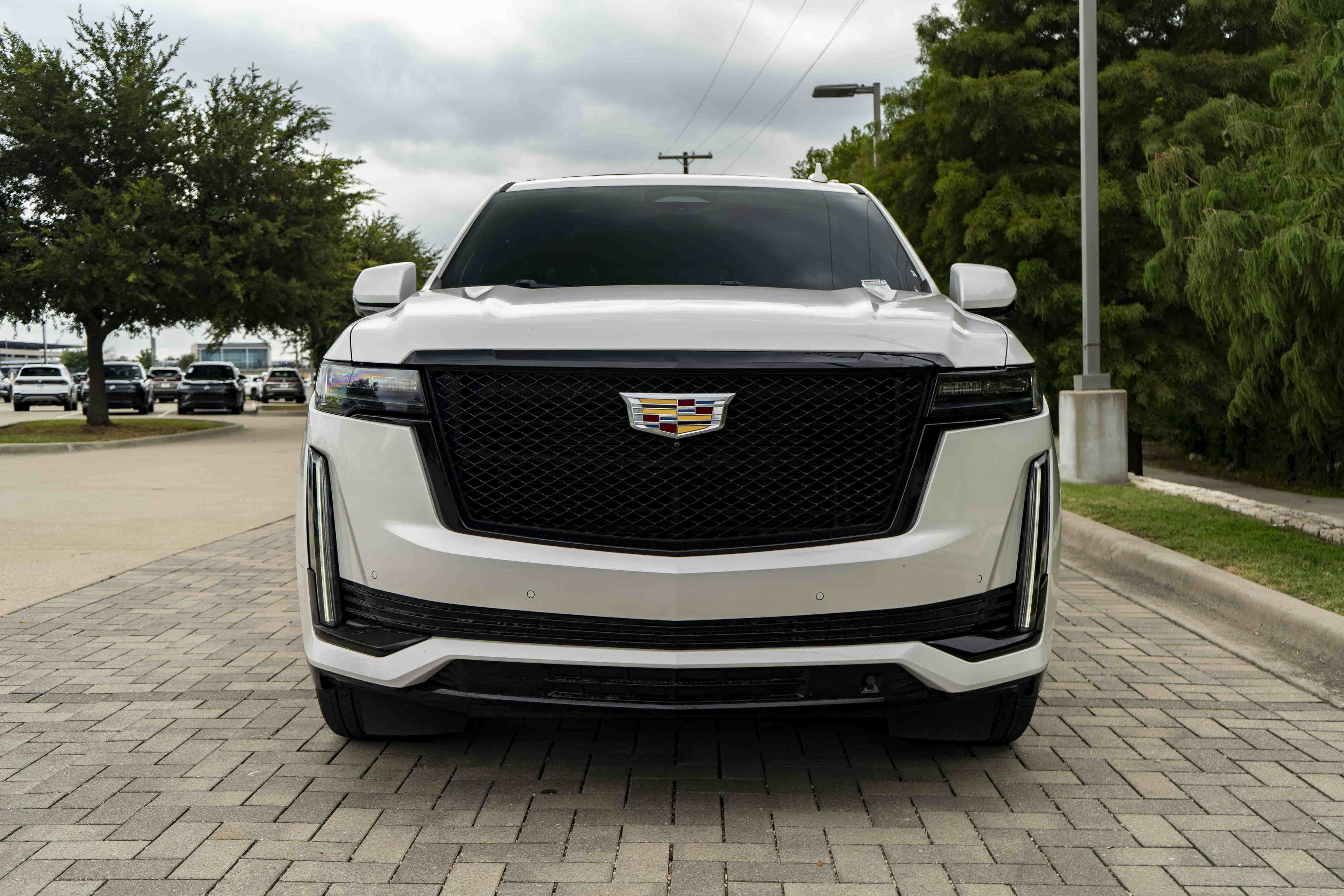Used 2024 Cadillac Escalade Sport Platinum AWD/4WD image 3