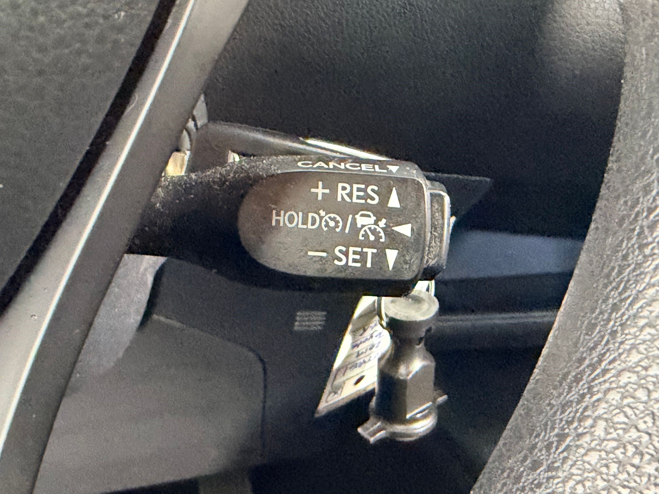 Used 2019 Toyota C-HR LE FWD image 28