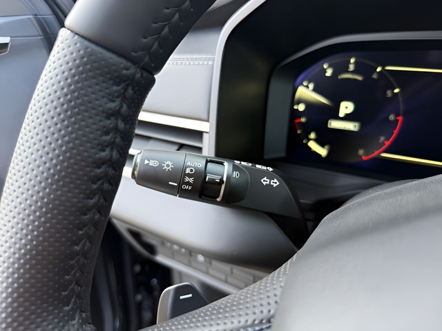 New 2026 Mitsubishi Outlander SEL FWD image 13