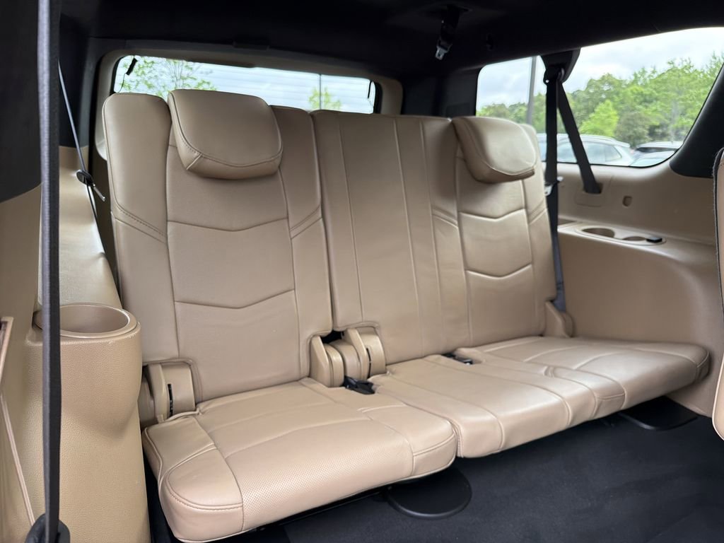 Used 2019 Cadillac Escalade ESV Platinum image 17