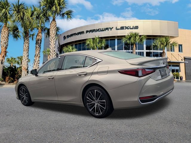 Certified 2025 Lexus ES 300h w/ Premium Package FWD image 9