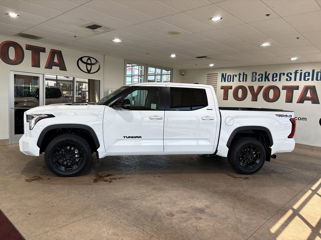 Used 2024 Toyota Tundra Limited w/ TRD Off-Road Package AWD/4WD image 7