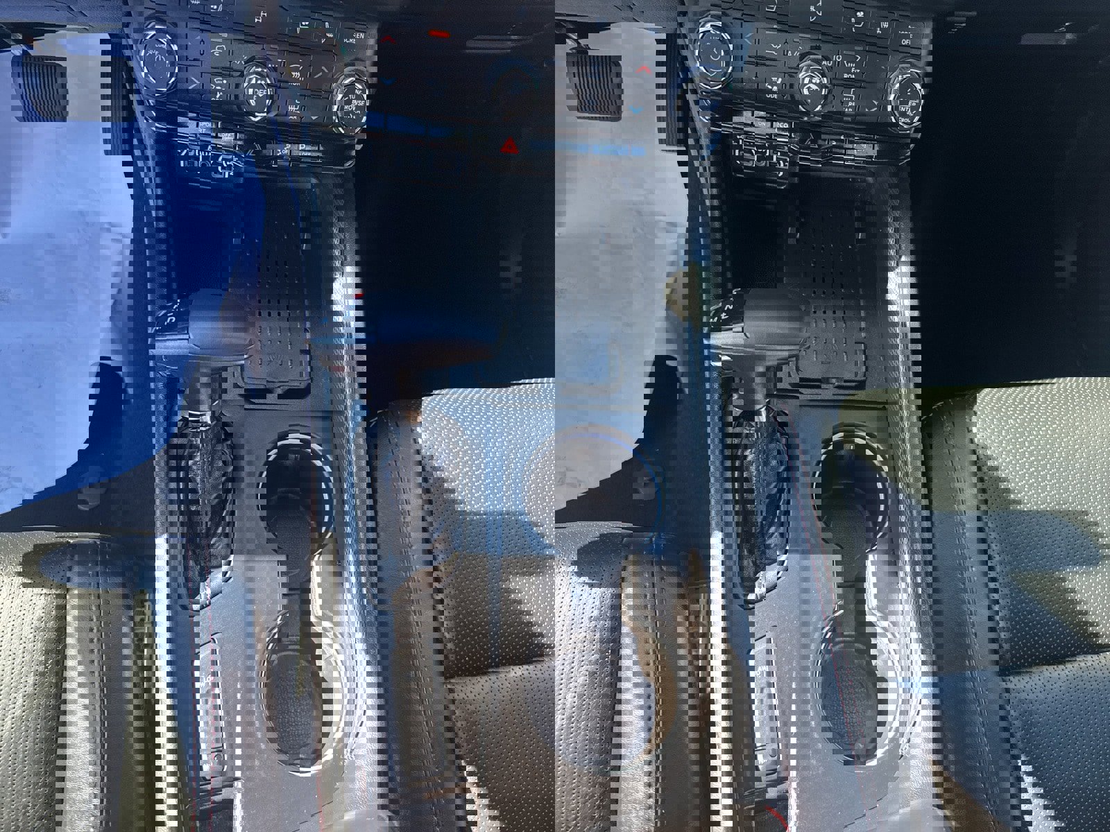 Used 2025 Dodge Durango R/T image 33