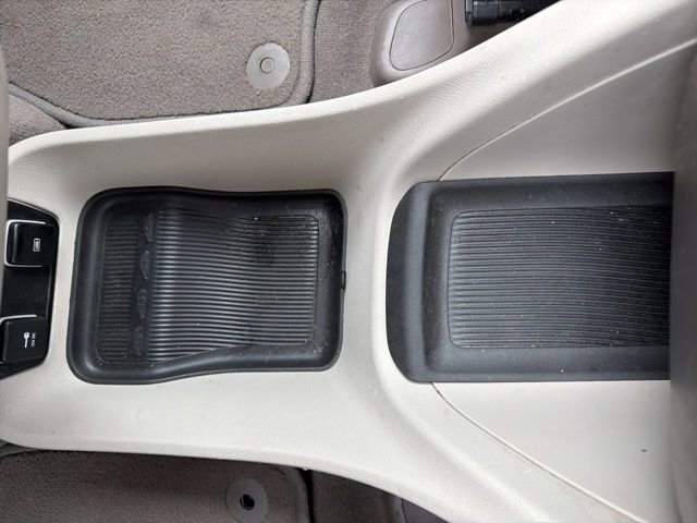 Used 2018 Chrysler Pacifica Touring-L image 33