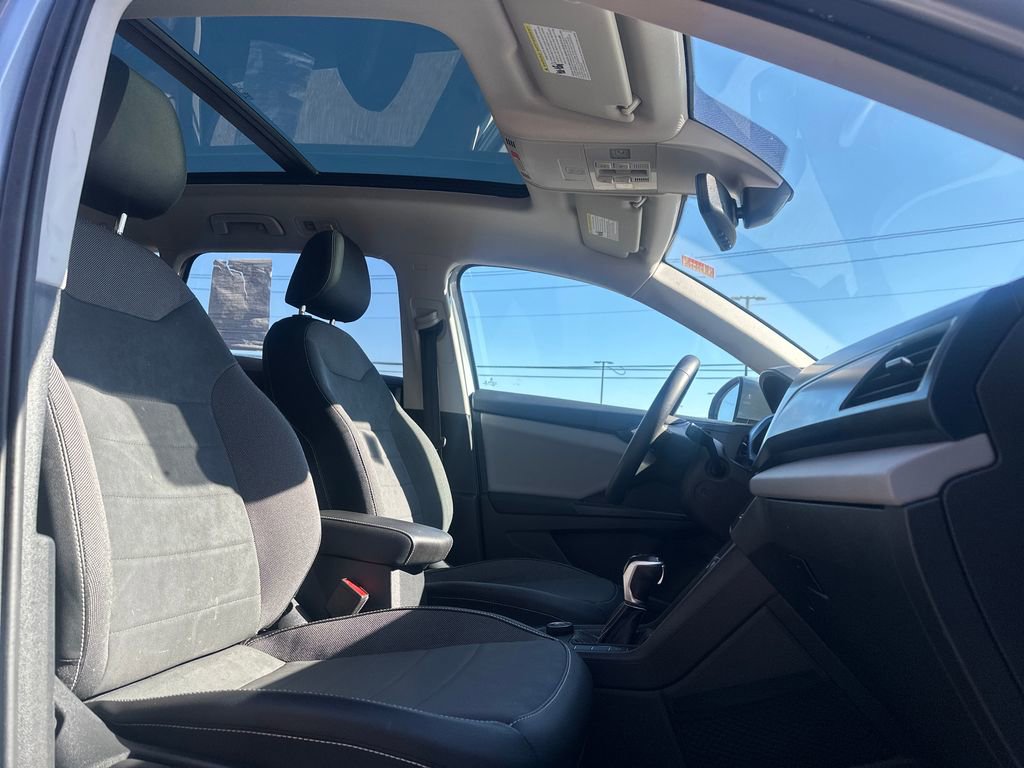 Certified 2022 Volkswagen Taos SE image 15