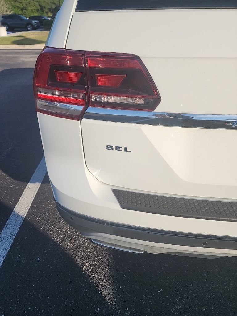 Used 2018 Volkswagen Atlas SEL AWD/4WD image 10