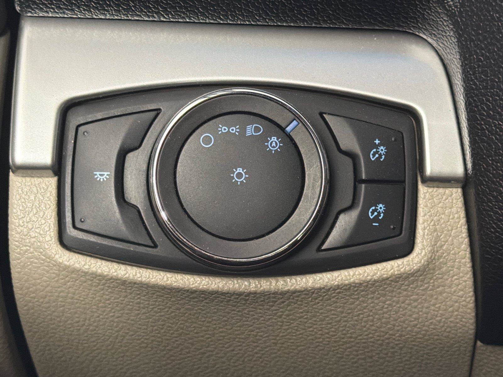 Used 2018 Ford Explorer FWD image 28