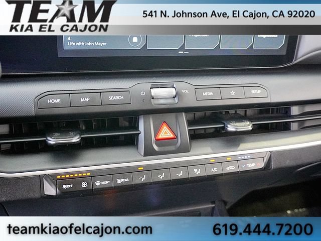Certified 2025 Kia K4 FWD image 28