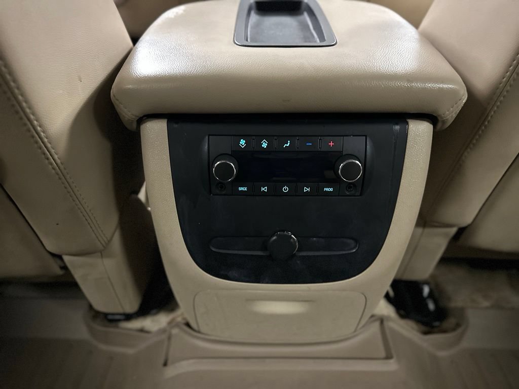Used 2007 GMC Yukon SLT w/ SLT Preferred Equipment Group AWD/4WD image 21